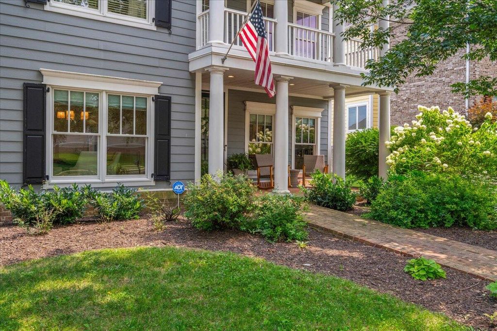 1988 General Warfield Way, Lexington, KY 40505