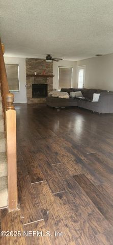 8470 SAND POINT Drive E, Jacksonville, FL 32244