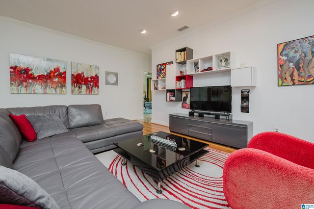 1026 28th Pl S Apt 1, Birmingham, AL 35205