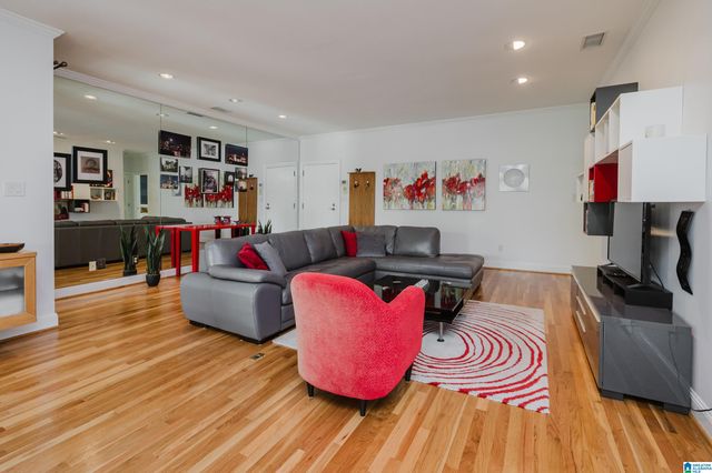 1026 28th Pl S Apt 1, Birmingham, AL 35205