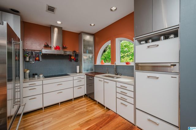 1026 28th Pl S Apt 1, Birmingham, AL 35205