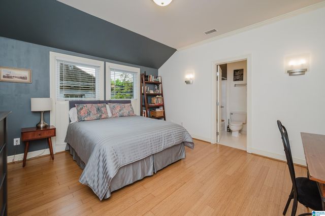 1026 28th Pl S Apt 1, Birmingham, AL 35205