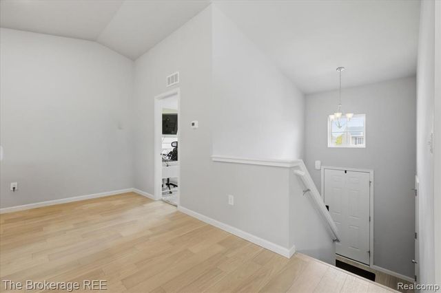 223 Creek Pointe Circle, Durand, MI 48429