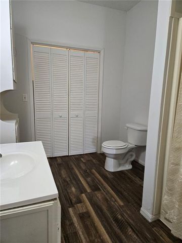 301 E 6th Avenue, Caney, KS 67333