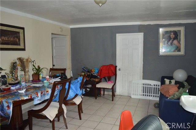 938 S Eastman, Los Angeles, CA 90023