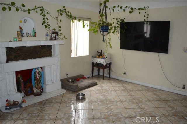 938 S Eastman, Los Angeles, CA 90023