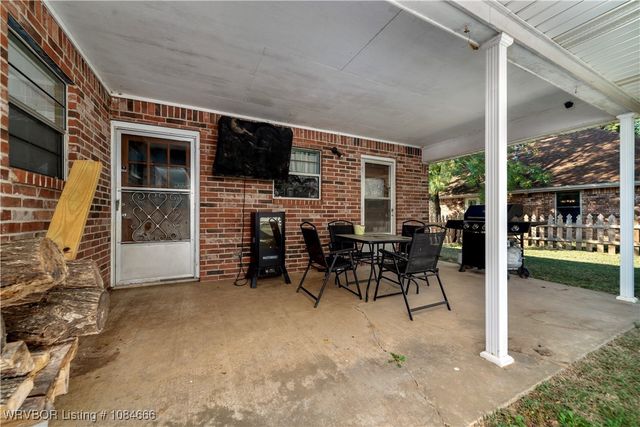 505 Juniper Lane, Muldrow, OK 74948