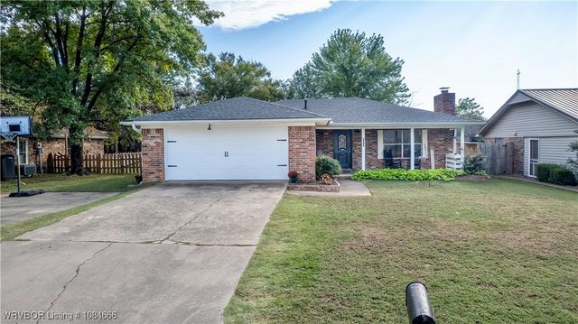 505 Juniper Lane, Muldrow, OK 74948