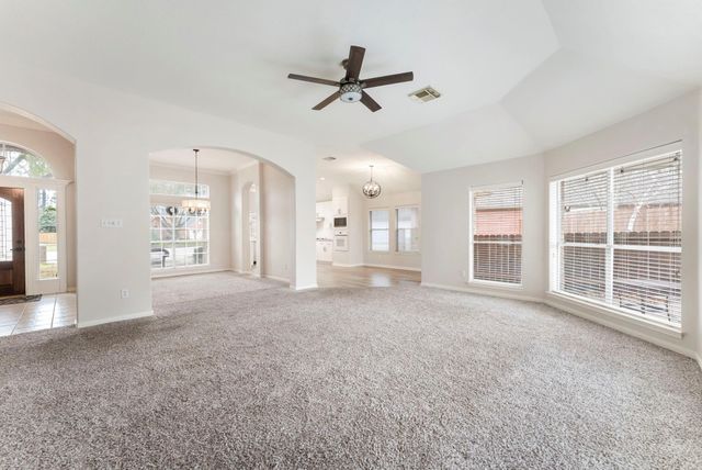 1302 Pine Trail, Tomball, TX 77375