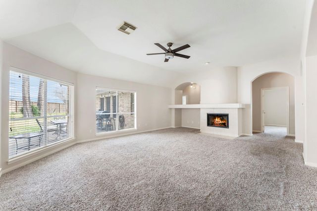 1302 Pine Trail, Tomball, TX 77375