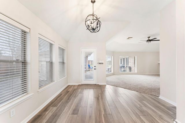 1302 Pine Trail, Tomball, TX 77375