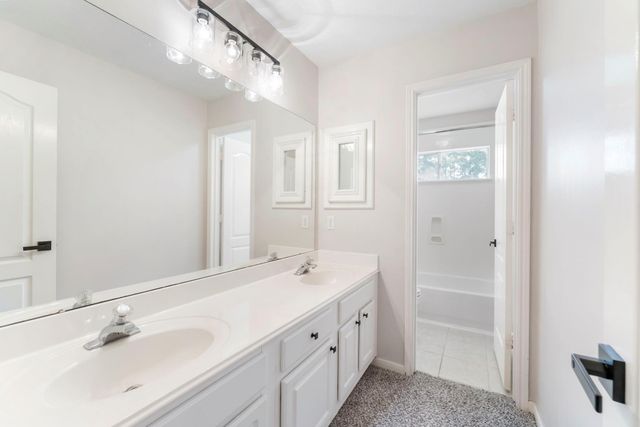 1302 Pine Trail, Tomball, TX 77375