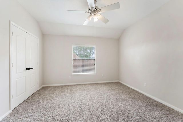 1302 Pine Trail, Tomball, TX 77375