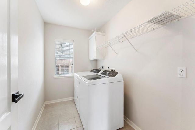 1302 Pine Trail, Tomball, TX 77375