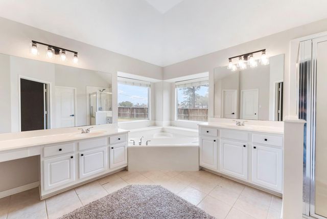 1302 Pine Trail, Tomball, TX 77375