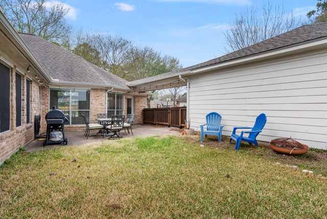 1302 Pine Trail, Tomball, TX 77375