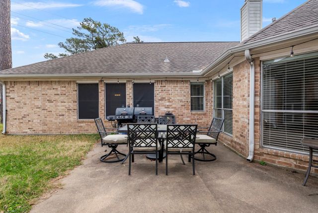 1302 Pine Trail, Tomball, TX 77375