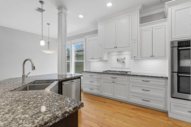 1740 Nina Lee Lane, Houston, TX 77018