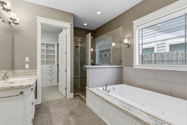 1740 Nina Lee Lane, Houston, TX 77018