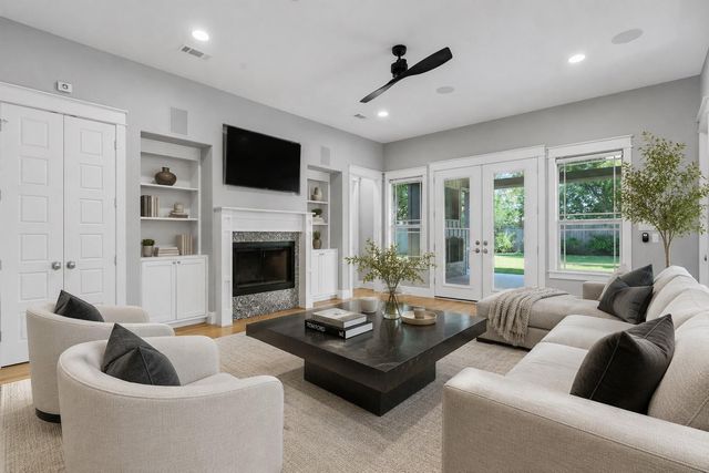 1740 Nina Lee Lane, Houston, TX 77018