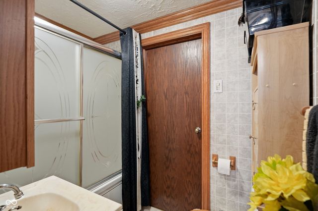 3915 E 12th Street, Indianapolis, IN 46201