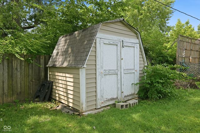 3915 E 12th Street, Indianapolis, IN 46201