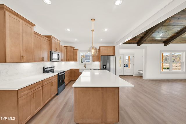 296 Belle Arden Drive, Greeneville, TN 37745