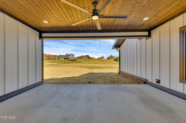 296 Belle Arden Drive, Greeneville, TN 37745