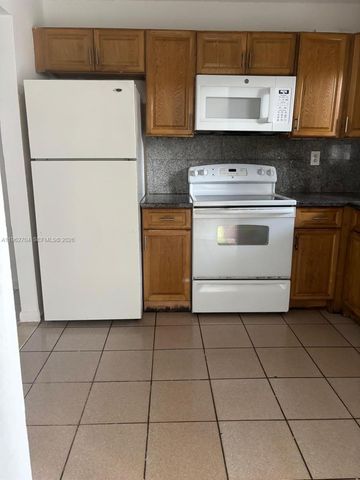 2710 W 76th St 101, Hialeah, FL 33016