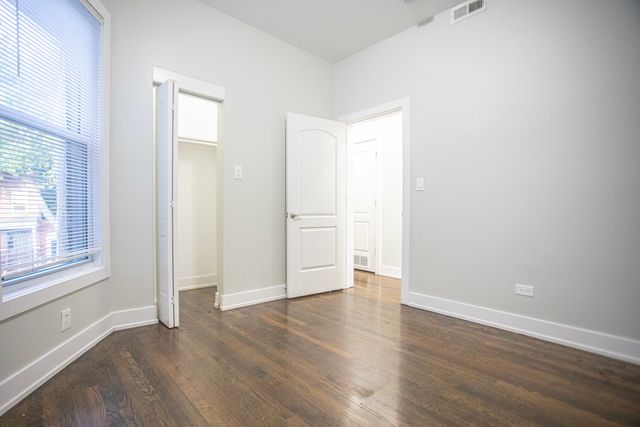 6434 S Eberhart Avenue 2, Chicago, IL 60637
