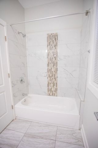6434 S Eberhart Avenue 2, Chicago, IL 60637