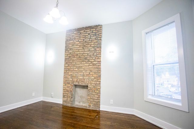 6434 S Eberhart Avenue 2, Chicago, IL 60637