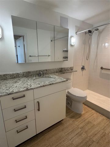 700 Biltmore Way 916, Coral Gables, FL 33134