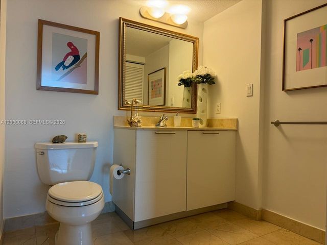 1800 N Bayshore Drive 1609, Miami, FL 33132