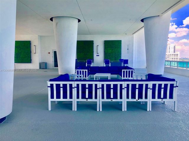 1800 N Bayshore Drive 1609, Miami, FL 33132