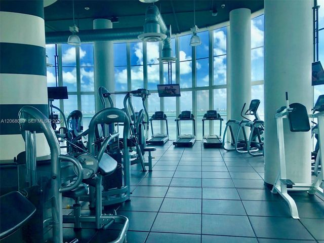 1800 N Bayshore Drive 1609, Miami, FL 33132