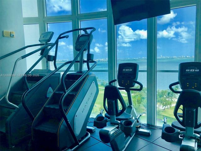 1800 N Bayshore Drive 1609, Miami, FL 33132