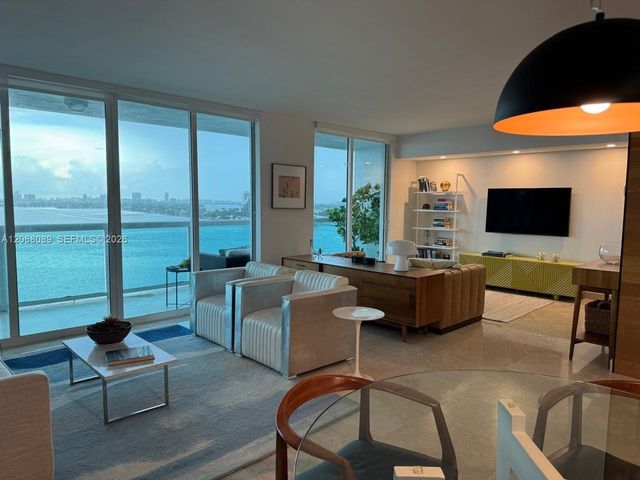 1800 N Bayshore Drive 1609, Miami, FL 33132