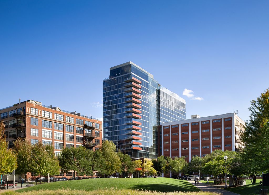 205 S Peoria Street, Chicago, IL 60607