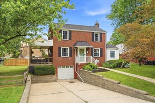 545 Glenrock Drive, Bethel Park, PA 15102