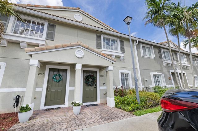 5929 Manchester Way, Tamarac, FL 33321