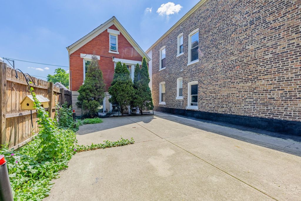 2841 S Trumbull Avenue, Chicago, IL 60623