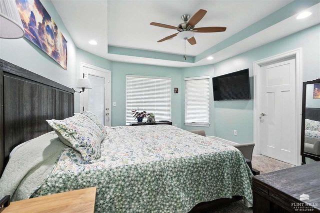 8781 S Kelliann Way, Manhattan, KS 66502