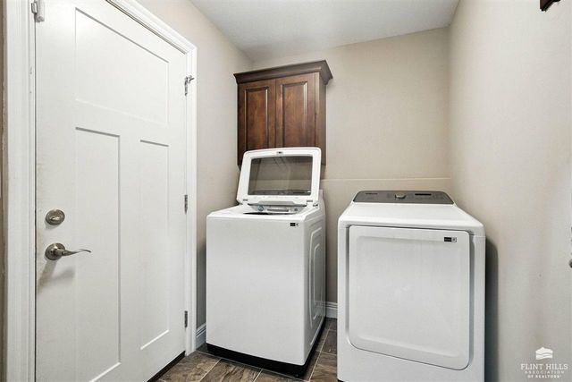 8781 S Kelliann Way, Manhattan, KS 66502