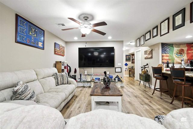 8781 S Kelliann Way, Manhattan, KS 66502