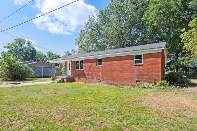 120 Glover St, Atwood, TN 38220