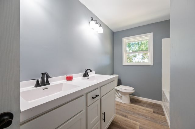 120 Glover St, Atwood, TN 38220