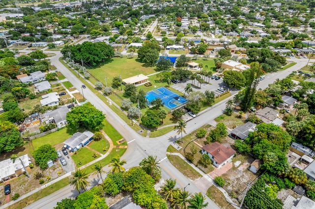 1712 NE 50TH Court, Pompano Beach, FL 33064