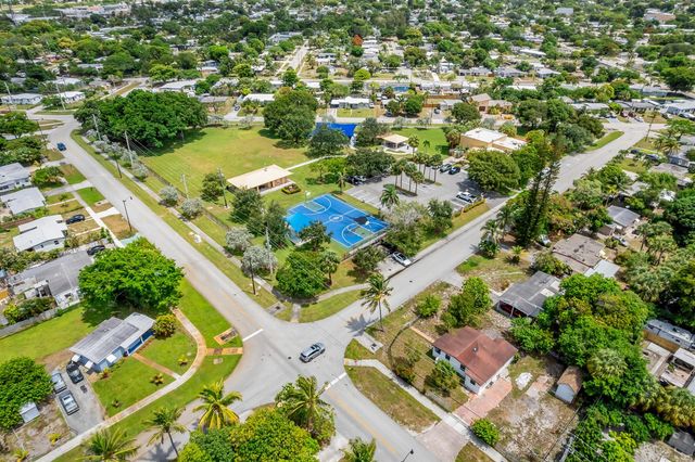 1712 NE 50TH Court, Pompano Beach, FL 33064