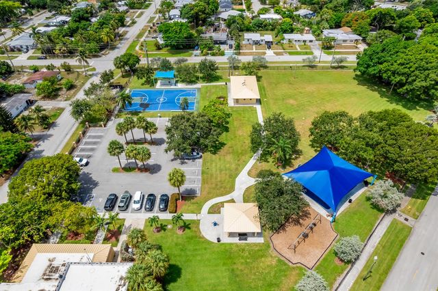 1712 NE 50TH Court, Pompano Beach, FL 33064